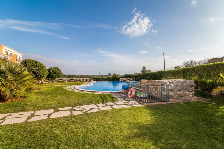 Apartamento T2 com piscina, estacionamento e arrecadação na Quinta do Paiva, Albufeira - foto 27