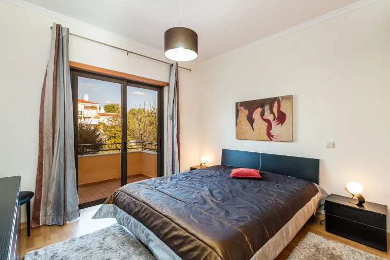 Apartamento T2 com piscina, estacionamento e arrecadação na Quinta do Paiva, Albufeira - foto 9