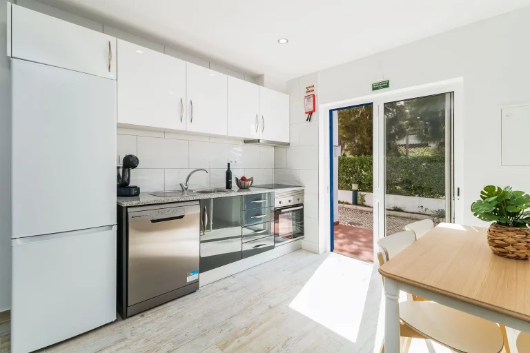 Apartamento T1 renovado na Urbanização da Bemposta em Portimão. Ótimo para rentabilizar. - foto 11