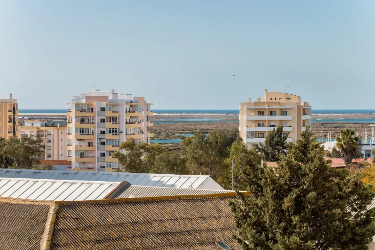 Apartamento T3 em Faro com excelentes áreas com a Ria Formosa no horizonte - foto 19