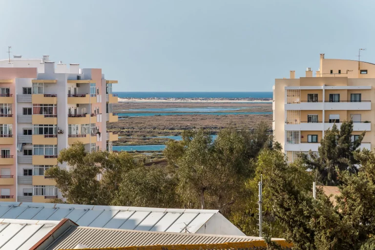 Apartamento T3 em Faro com excelentes áreas com a Ria Formosa no horizonte - foto 20