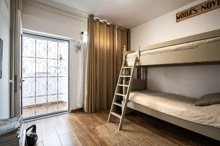 Apartamento T2 na Avenida Beira-Mar em Armação de Pêra - foto 13