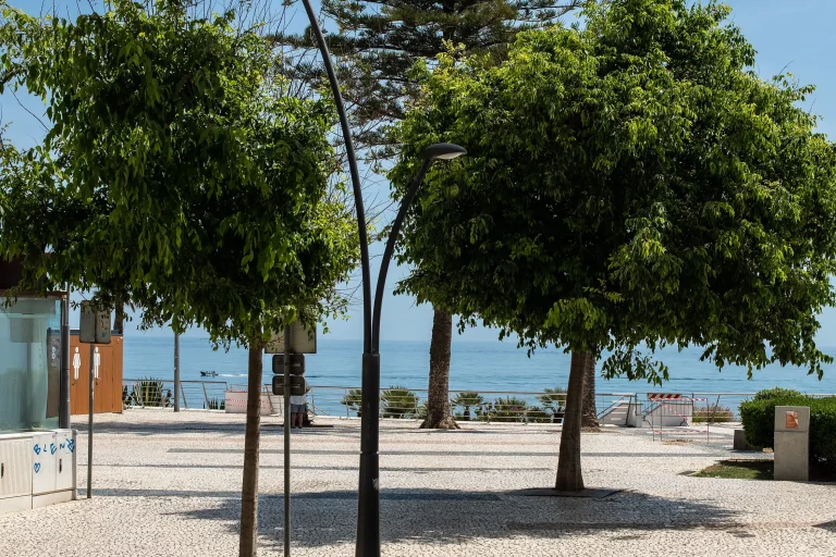 Apartamento T2 na Avenida Beira-Mar em Armação de Pêra