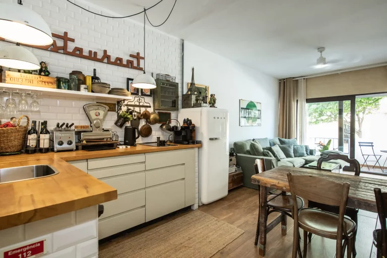 Apartamento T2 na Avenida Beira-Mar em Armação de Pêra - foto 2