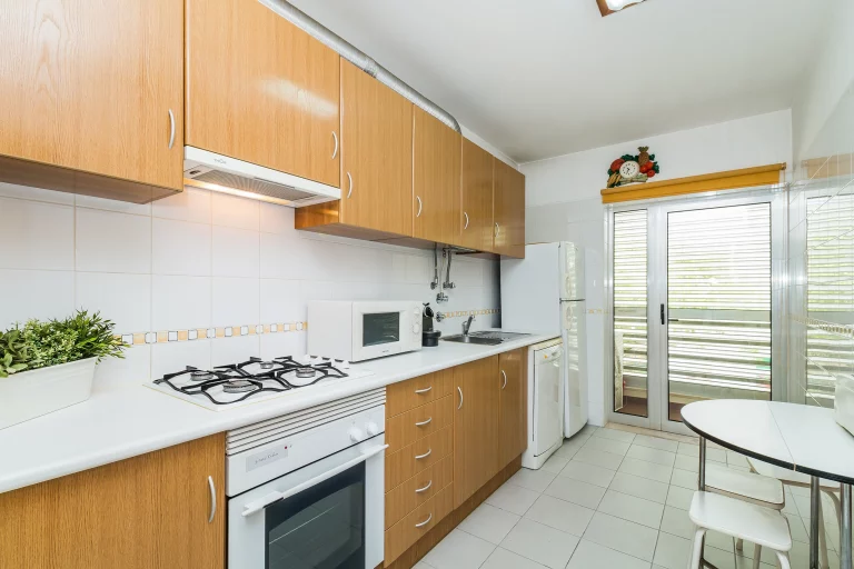 Apartamento T2 na Encosta da Marina em Portimão. A 700 mts da Praia da Rocha! - foto 12