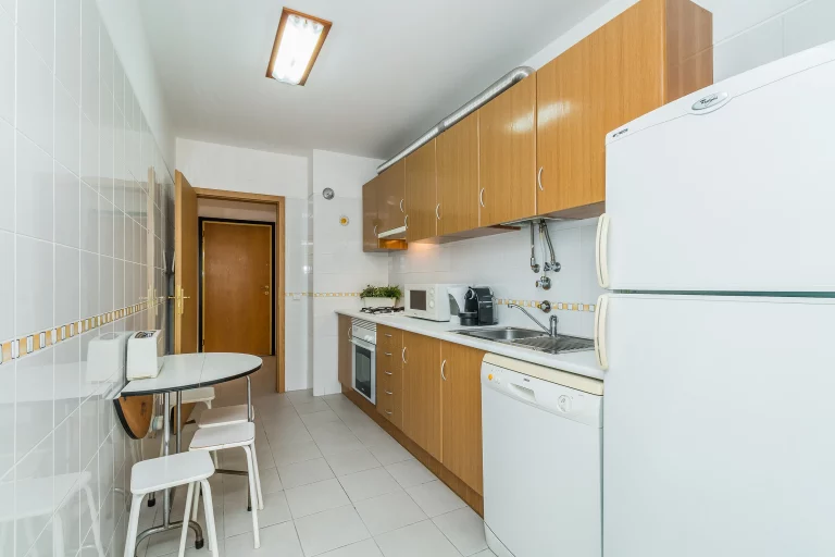Apartamento T2 na Encosta da Marina em Portimão. A 700 mts da Praia da Rocha! - foto 13