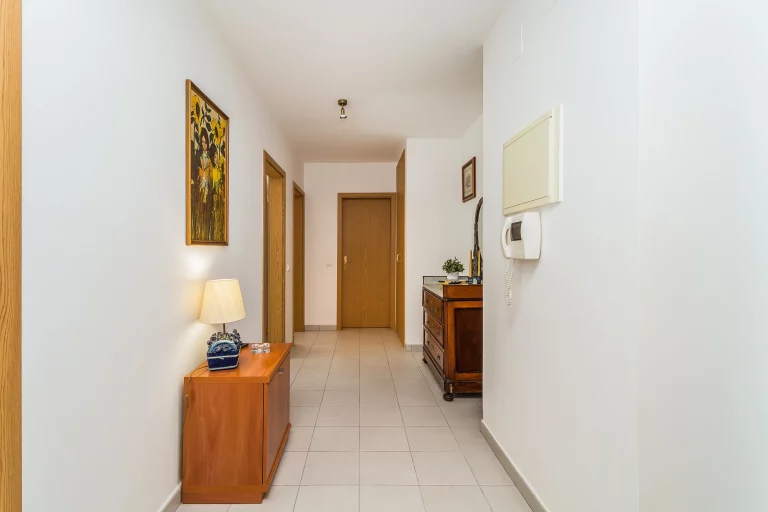 Apartamento T2 na Encosta da Marina em Portimão. A 700 mts da Praia da Rocha! - foto 3