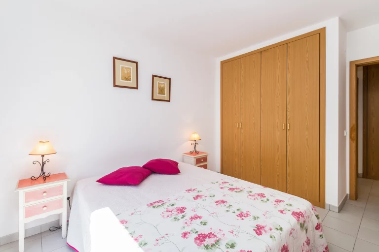 Apartamento T2 na Encosta da Marina em Portimão. A 700 mts da Praia da Rocha! - foto 8