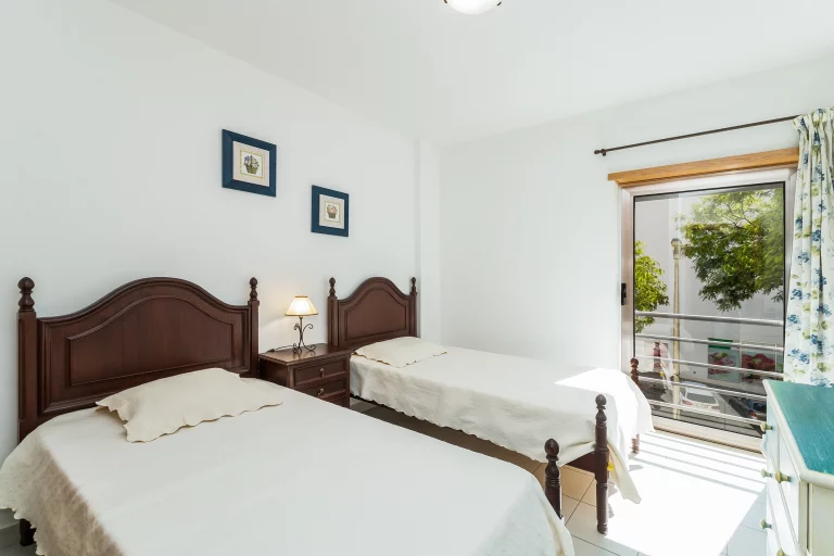 Apartamento T2 na Encosta da Marina em Portimão. A 700 mts da Praia da Rocha! - foto 10