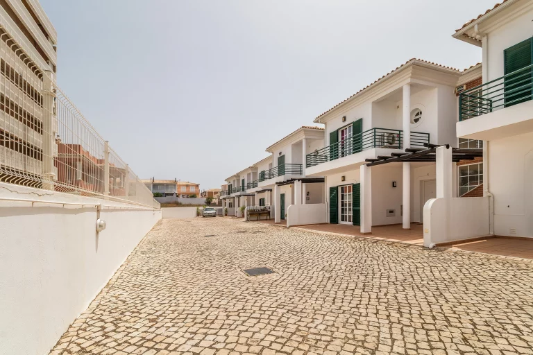 Moradia T3 em condomínio com piscina no Algarve - foto 10