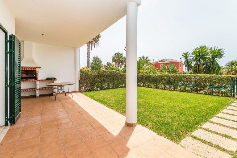 Moradia T3 em condomínio com piscina no Algarve - foto 7