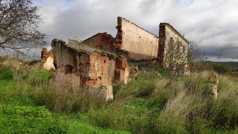 Terreno com ruína em Paderne, Albufeira - foto 5