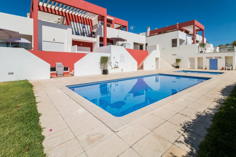 Apartamento T1 com piscina em Alcantarilha