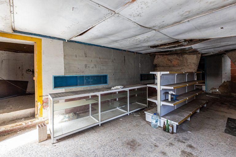 Imóvel para recuperar com 254 m2 no centro da vila de Pêra, Silves - foto 3