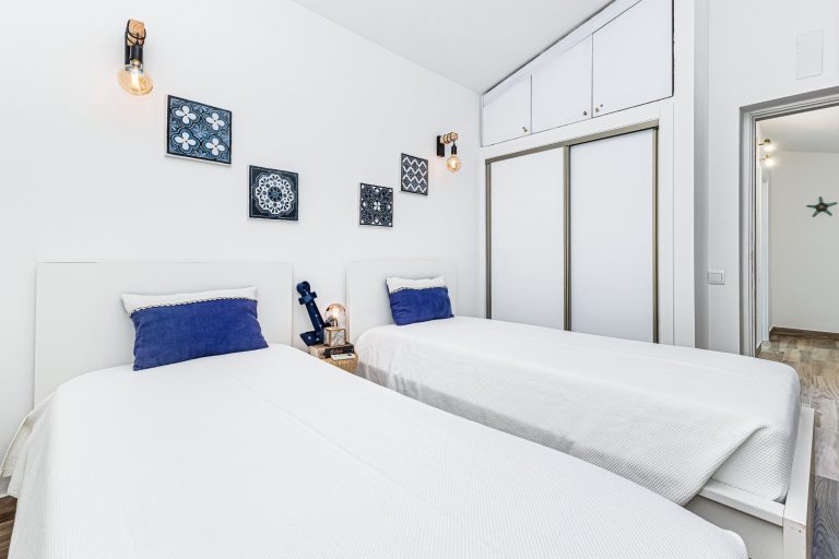 Apartamento T2+1 na Vila Senhora da Rocha, Porches - foto 9